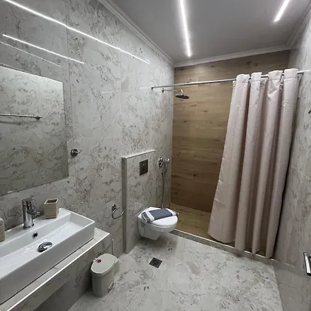 F&m House Semi Basement Гостевой дом Сарти