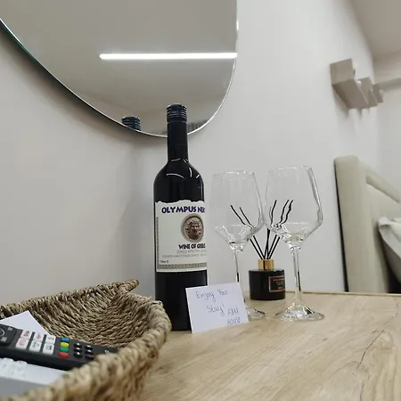 Πανσιόν F&m House Semi Basement 3*